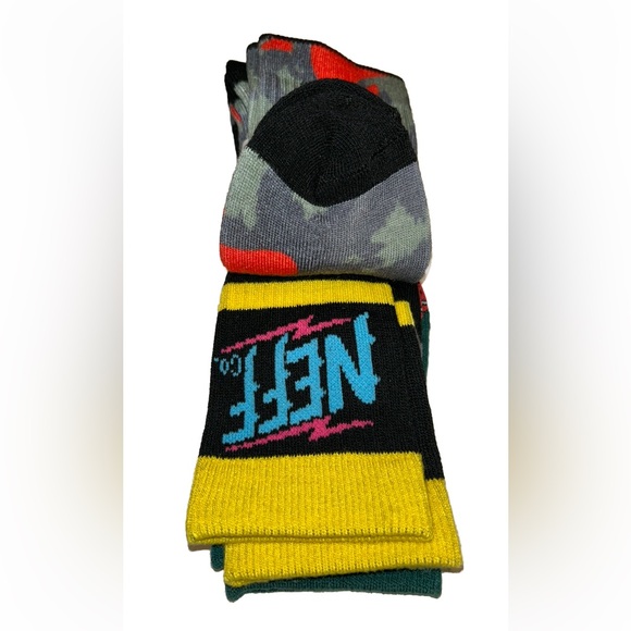 Neff Crew Socks 3 Pair Men 6-12 Multicolor w Mushrooms & Logo Skate Ride BMX NEW - Picture 8 of 12